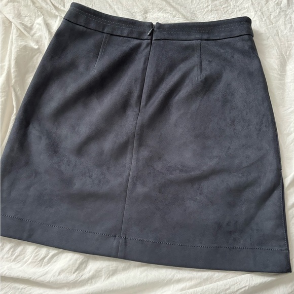 Navy Velvet Loft Skirt - Picture 3 of 3